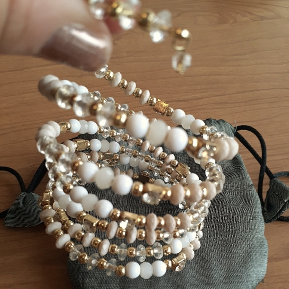 NWOT Rhinestone-Beaded Coil Bracelet - Picture 3 of 6